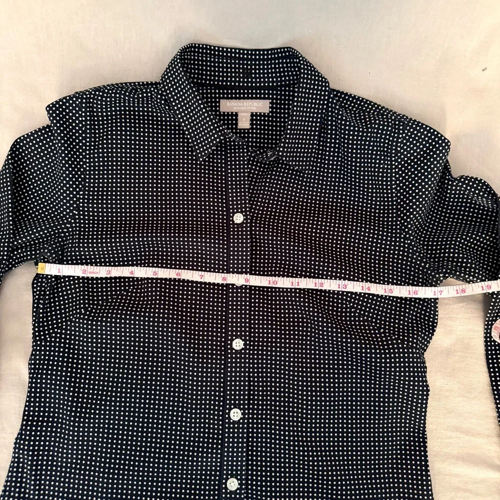 Banana Republic No-Iron Fitted Shirt | Black Polka Dot Button-Up - Picture 9 of 16